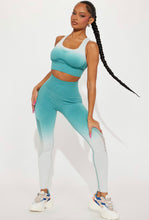 Load image into Gallery viewer, Essence Active Set-Teal
