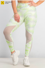 Load image into Gallery viewer, UNDER ARMOUR Lime Abstract Print Sports Leggings
