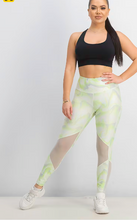 Load image into Gallery viewer, UNDER ARMOUR Lime Abstract Print Sports Leggings
