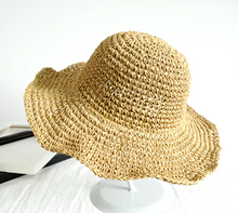 Load image into Gallery viewer, Floppy Straw Hat
