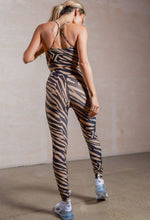 Load image into Gallery viewer, Sportsbra with cross back NUDE ZEBRA
