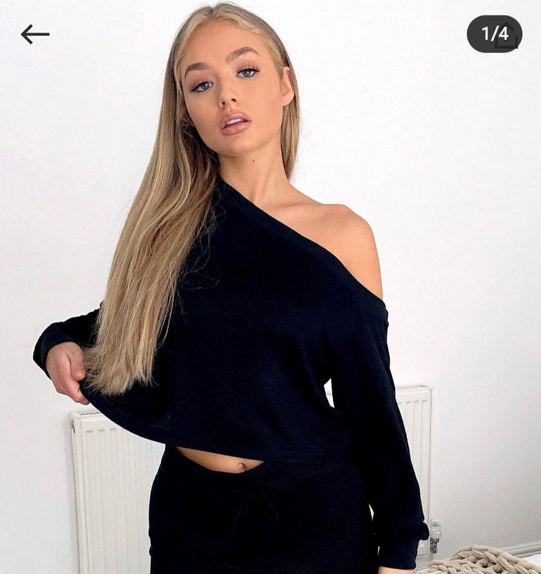 OFF SHOULDER LOUNGE TOP
